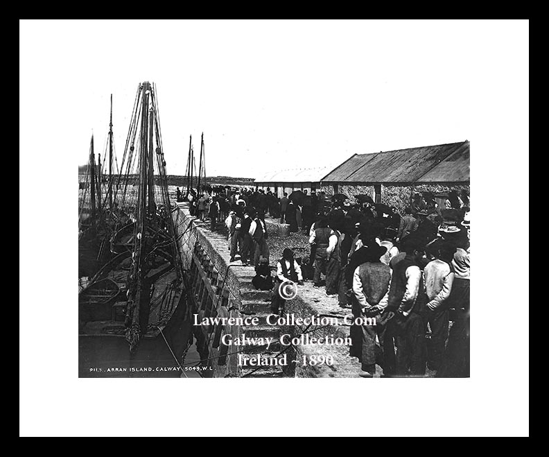 Inishmore Island ~ Harbour ~ Aran islands ~ Co Galway .....G121 B