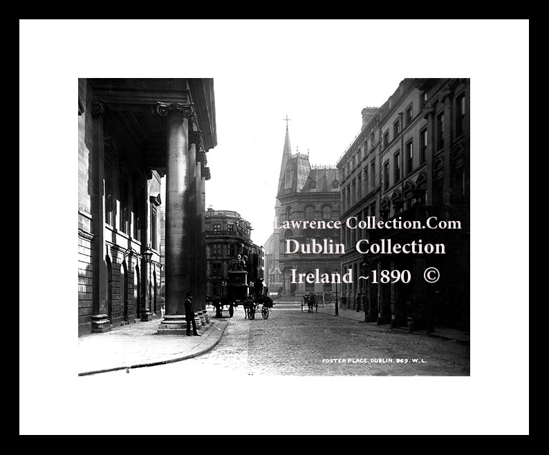 Dublin City ~ Foster Place ~ Bank of Ireland ~ City Centre ..... D71ZL
