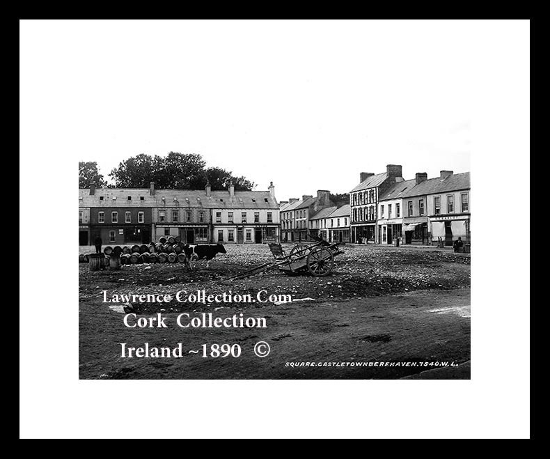 Castletownbere ~ The Square ~ Co Cork ......C68