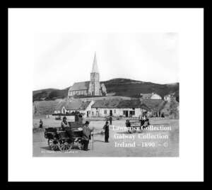Clifden ~ Fair Day ~ Market Square ~ Connemara ~ Co Galway ......G124/264