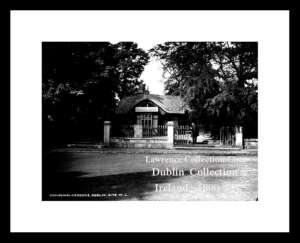 Dublin Zoo  ~    Zoological Gardens Entrance   ~   Phoenix Park    ~   North County Dublin ...... D750Y