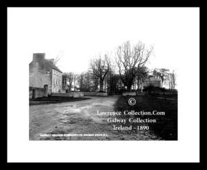 Eyrecourt ~ Market Square ~ Co Galway .....G1226