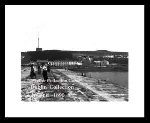 Howth    ~   East Pier    ~    North County Dublin ......D77
