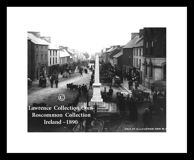 Roscommon Town ~ Fair Day ~ Main Street ~ Co Roscommon ......R252 E