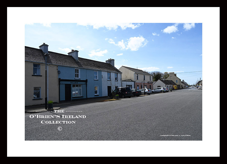 Carrigaholt      ~    West Street    ~     Co Clare ......0812