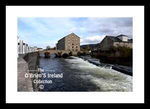 Clonmel    ~      The Quay    ~    Old Bridge   ~   River Suir     ~    Co Tipperary ......0172C