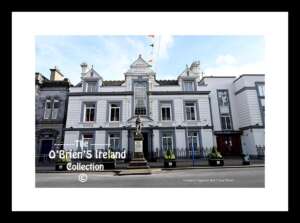 Clonmel    ~     " Borough Council"    ~    Town Hall        ~    Parnell Street       ~      Burgagery-Lands West,     ~     Co Tipperary ...... 0218