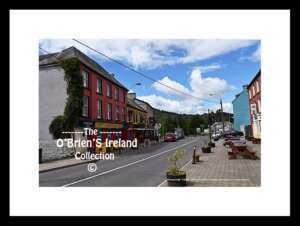 Glengarriff  Village   ~      Monteensudder      ~     Co Cork....2875