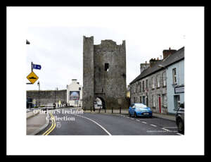 Kilmallock      ~    King John's Castle or King's Castle is a tower house     ~       Sheares Street       ~       Co Limerick ......7833
