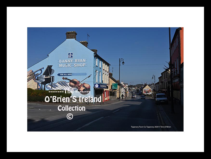 Tipperary Town ~ "Danny Ryan Music Stop" ~ Main Street ~ Co Tipperary ......9588