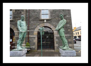 Bailieborough   ~     Market Square   ~     "Pledge of the Metalmen 2015"   ~  Sculptered by  Barry Linnane    ~   Co. Cavan.....9104