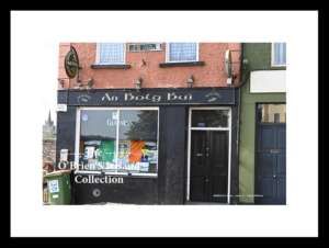 Irish Shop Fronts    ~   "An Boly Bui" (yellow belly )    ~    Tolan Street    ~   Ballina   ~   Co.Mayo .....5483