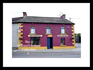 Irish Shop Fronts ~ "The Magpies Bar" ~ Main Street ~ Clarecastle ~ Co.Clare .....0959