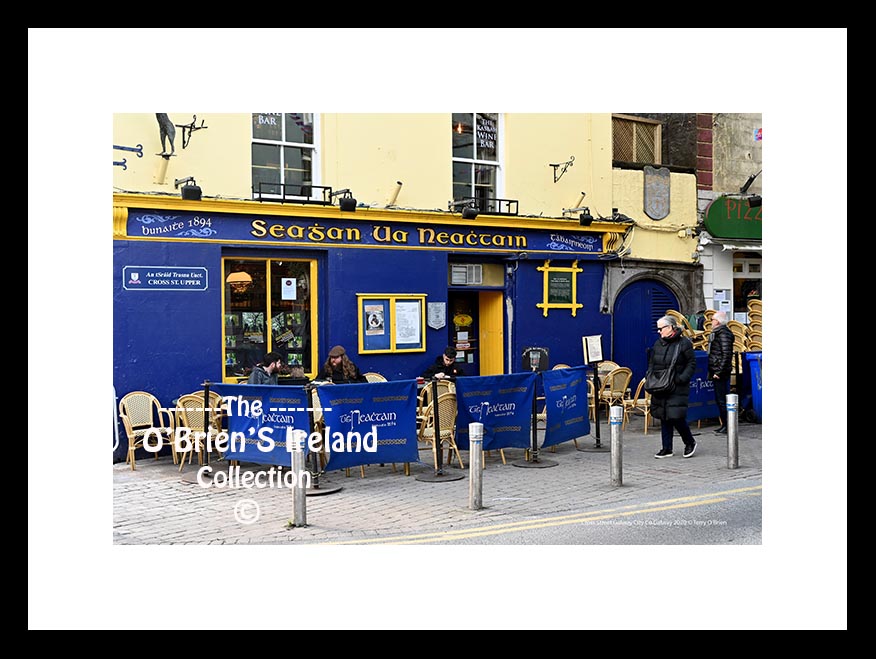Irish Shop Fronts ~ "Tigh Neachtain " ~ Cross Street ~ Quay Street ~ Galway City ~ Co. Galway ....6760