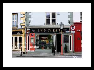 Irish Shop Fronts ~      "Horse Shoe Bar"   ~  Lower William Street  ~   Listowel  ~   Co.Kerry.... 0908