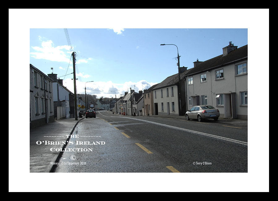 Moneygall      ~   Main Street    ~    Co Offaly ......0060M