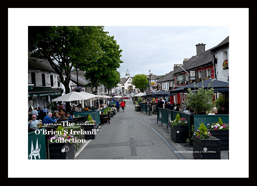 Malahide ~ New Street ~ Fingal ~ North County Dublin .....6770