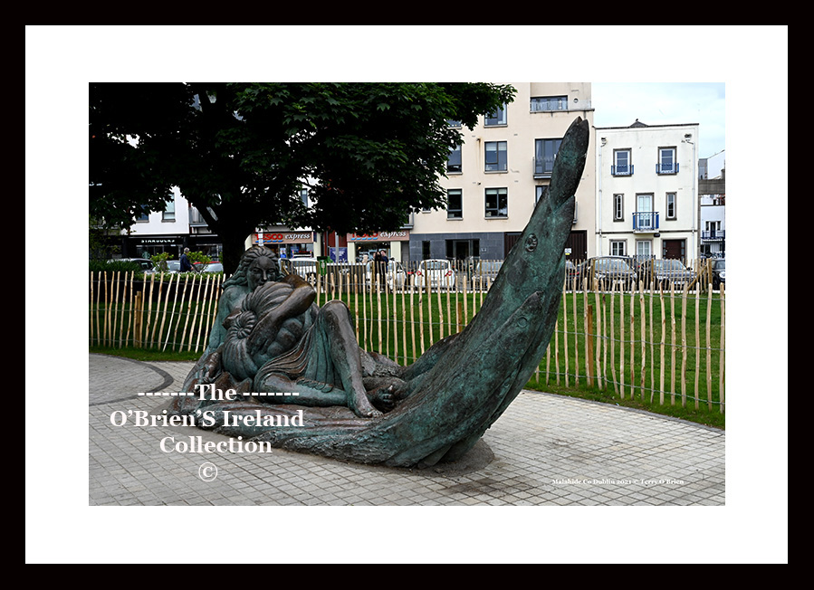 Malahide ~ The Green ~ Ammonite Mermaid statue ~ by Neil Ellis ~ Fingal ~ North County Dublin ....6791