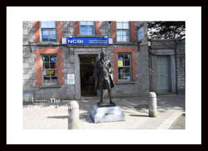 Celbridge     ~    "Arthur Guinness Statue" unveiled on "Arthurs Day" October 2013   Guinness was born in the village in 1725,  –   23 January 1803)  The statue was commissioned by Celbridge Tidy Towns with the support of Diageo Ireland. It was created by local sculptor Jarlath Daly.   Co. Kildare.....2557