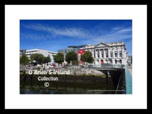 Cork City    ~    South Mall    ~    River Lee    ~    Co Cork.....2705