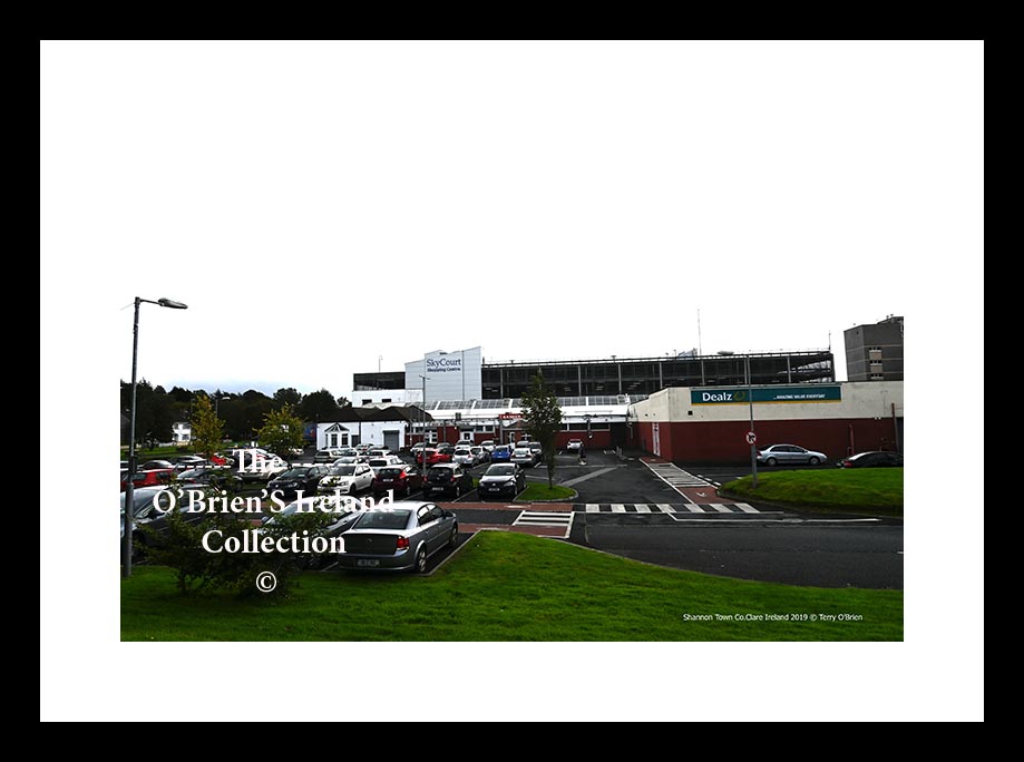 Shannon Town ~ Shopping Centre ~ County Clare .....4556